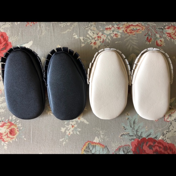 ❕Baby Fringe Moccasins❕ - Picture 2 of 4